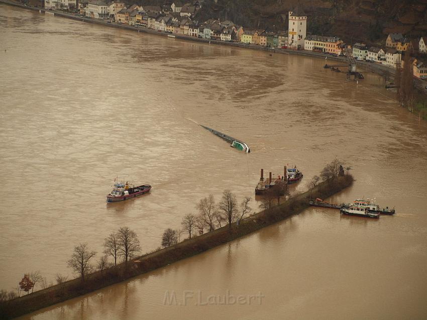 Schiff gesunken St Goarhausen Loreley P089.jpg